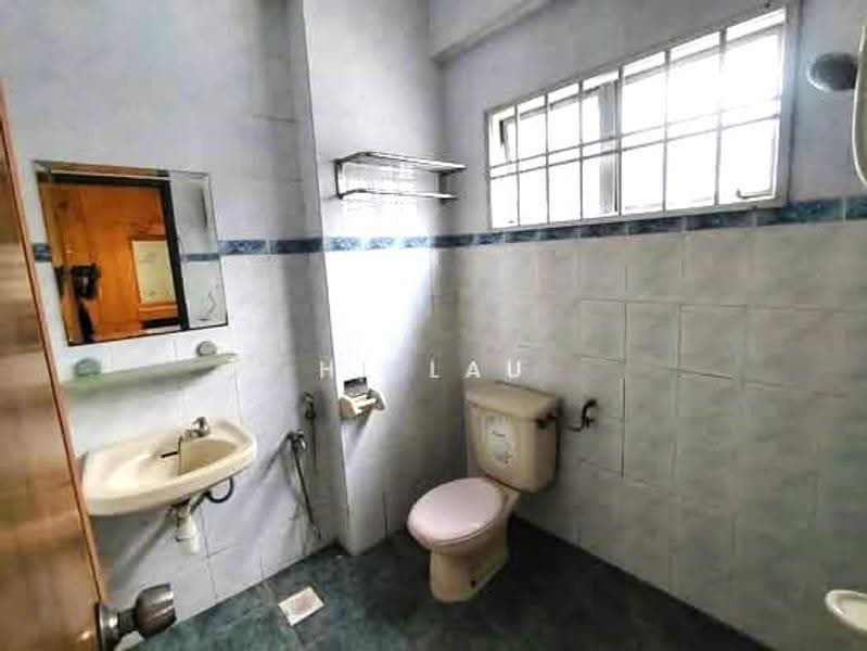 Condominium for Sale at Endah Ria - HL Lau - Bathroom - PropertyGuru.com.my