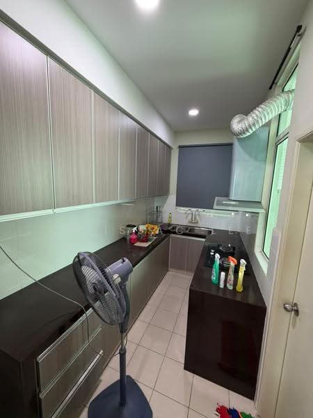 Kondominium untuk Disewa di The Oasis - Cy Issac Lee - Kitchen - PropertyGuru.com.my