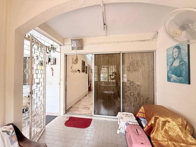 Rumah Teres 1-Tingkat untuk Dijual di Pandan Jaya (Ampang) - Aiman Allam - Entrance - PropertyGuru.com.my