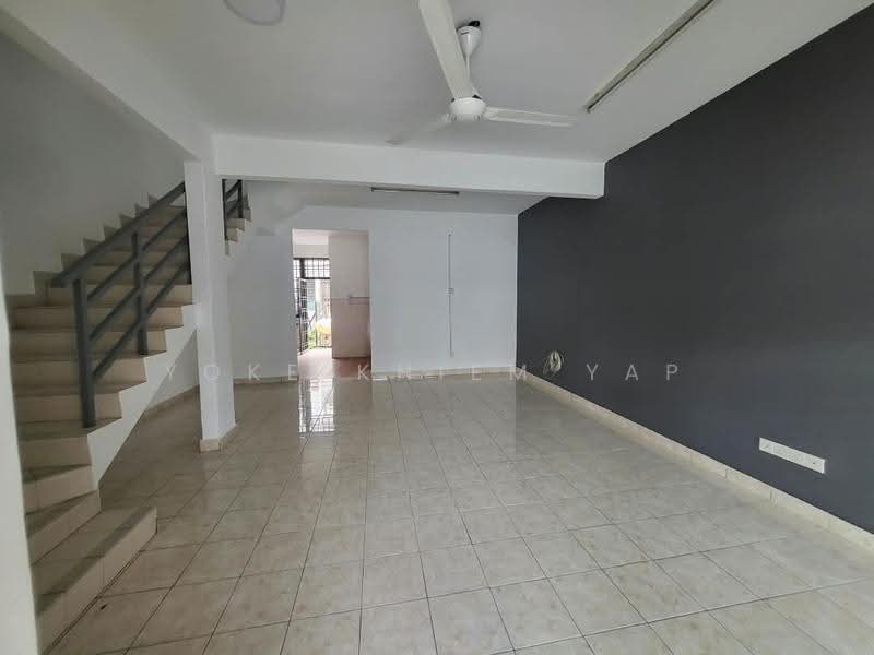 2-storey Terraced House for Rent in Puchong (Selangor) - Yoke Khiem Yap - Living Room - PropertyGuru.com.my