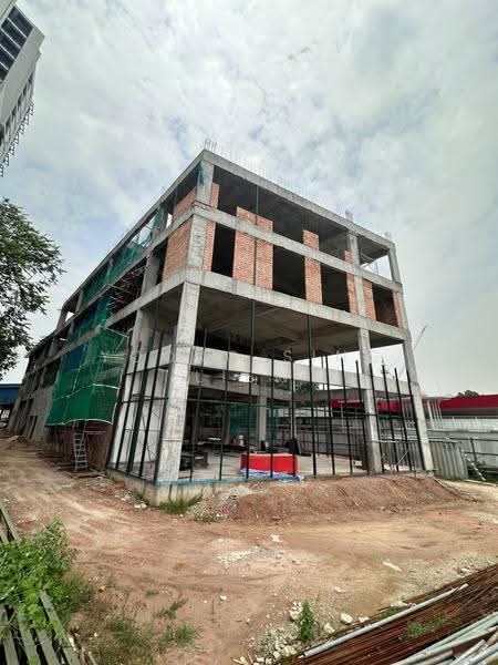 Commercial Bungalow for Rent in Jalan Kuching (Kuala Lumpur) - Yoong Sing Liew - Exterior - PropertyGuru.com.my