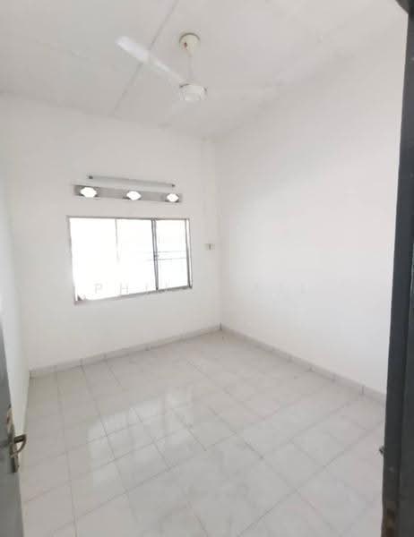 1-storey Terraced House for Sale in Klang (Selangor) - Philip A/L Andrew De Silva - Interior - PropertyGuru.com.my