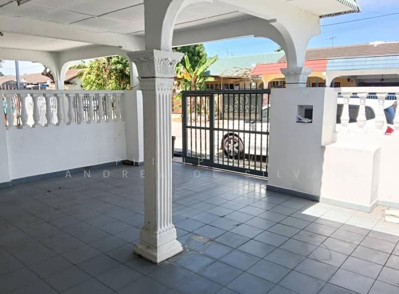 1-storey Terraced House for Sale in Klang (Selangor) - Philip A/L Andrew De Silva - Exterior - PropertyGuru.com.my