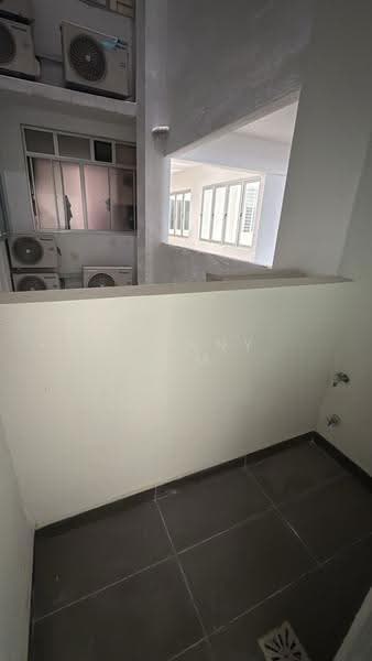 Kediaman Servis untuk Dijual di Residensi MH Platinum 2 - Johnny Lim - Interior - PropertyGuru.com.my