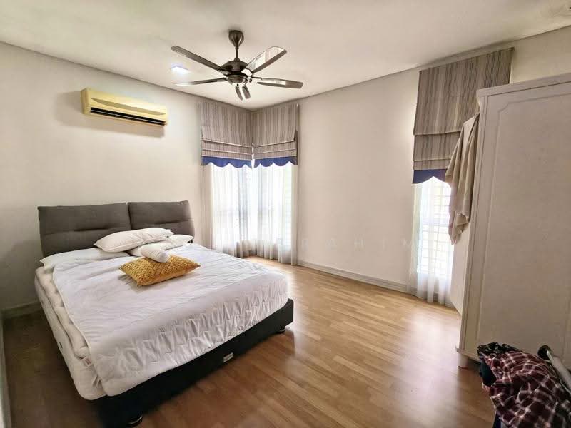 Banglo Lot Kosong untuk Dijual di Seksyen 4 (Shah Alam) - Azli Ibrahim - Bedroom - PropertyGuru.com.my