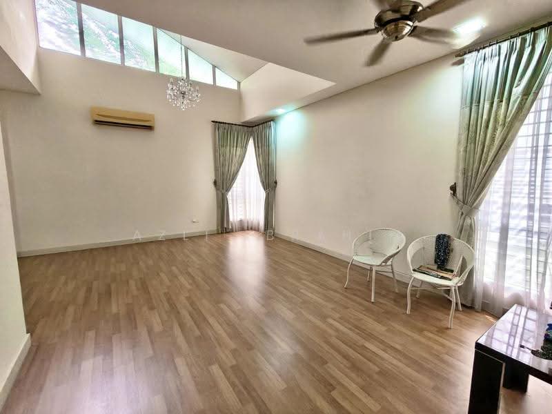 Banglo Lot Kosong untuk Dijual di Seksyen 4 (Shah Alam) - Azli Ibrahim - Living Room - PropertyGuru.com.my