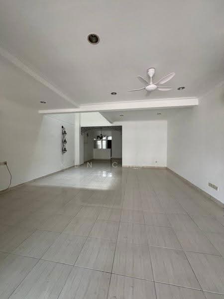 Rumah Teres 2-Tingkat untuk Dijual di Taman Mount Austin (Tebrau) - Ken Chai - Living Room - PropertyGuru.com.my