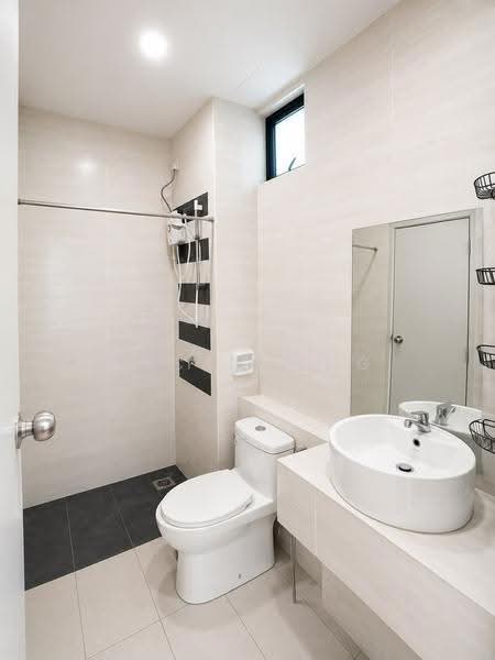 Service Residence for Sale at D'Summit Residences - Jack Wong - Bathroom - PropertyGuru.com.my