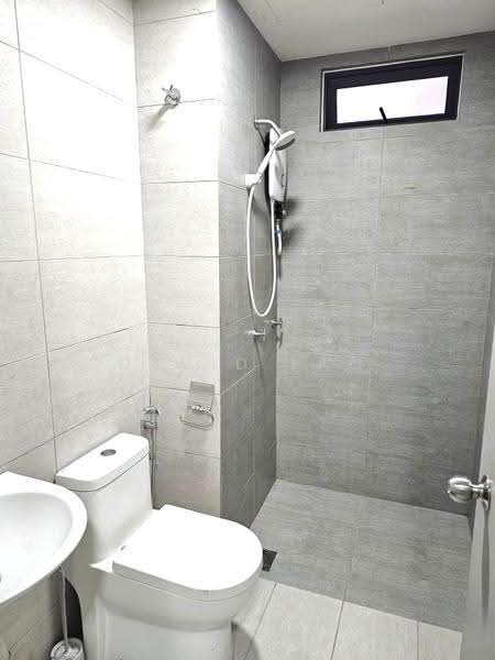 Kediaman Servis untuk Disewa di KL Traders Square - David Lao - Bathroom - PropertyGuru.com.my