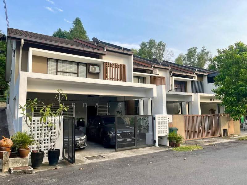 Rumah Teres 2-Tingkat untuk Dijual di Bandar Teknologi Kajang (Kajang) - Firdaus Husin - Exterior - PropertyGuru.com.my