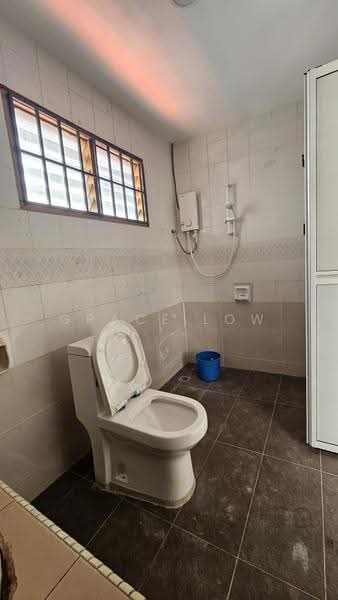 Rumah Teres 2-Tingkat untuk Dijual di Taman Johor Jaya (Johor Bahru) - Grace Low - Bathroom - PropertyGuru.com.my