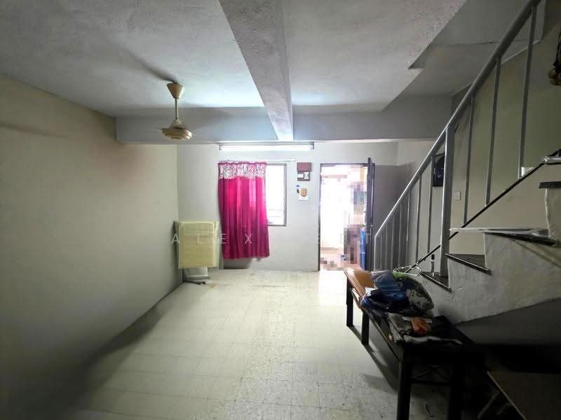 Rumah Teres 2.5-Tingkat untuk Dijual di Taman Sri Sinar (Segambut) - Alex Seet - Living Room - PropertyGuru.com.my