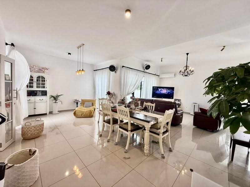 2-storey Terraced House for Sale in Eco Botanic (Iskandar Puteri (Nusajaya)) - Janice . - Living Room - PropertyGuru.com.my