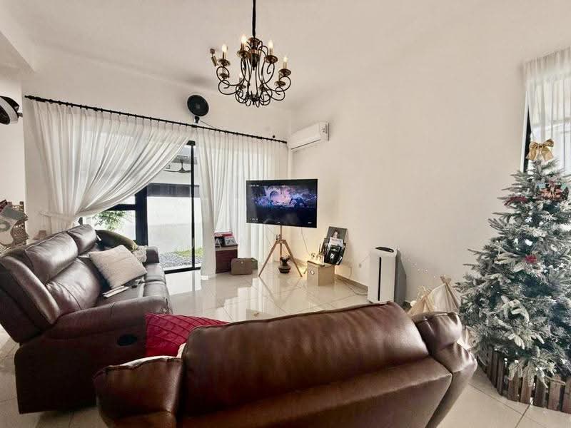 2-storey Terraced House for Sale in Eco Botanic (Iskandar Puteri (Nusajaya)) - Janice . - Living Room - PropertyGuru.com.my