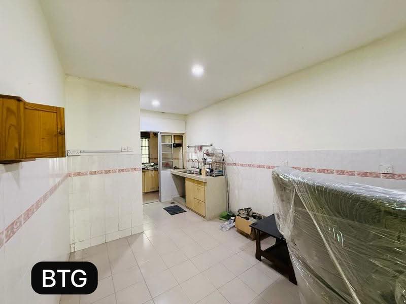 Rumah Teres 2-Tingkat untuk Dijual di Bandar Puteri Klang (Klang) - Darren Tan - Kitchen - PropertyGuru.com.my