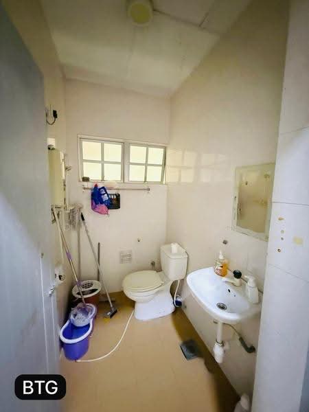 Rumah Teres 2-Tingkat untuk Dijual di Bandar Puteri Klang (Klang) - Darren Tan - Bathroom - PropertyGuru.com.my