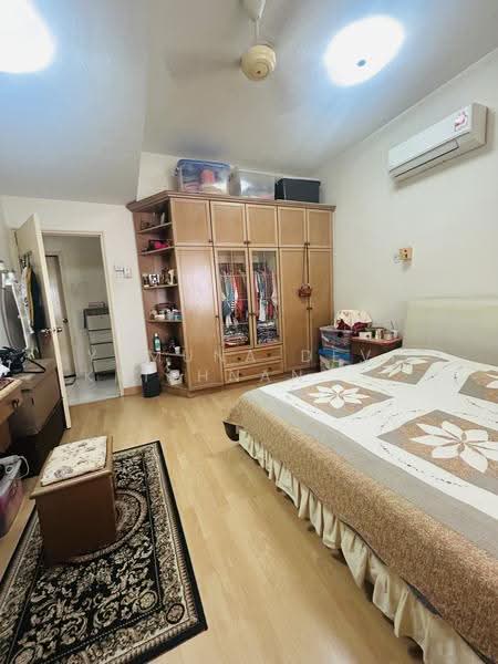Kondominium untuk Dijual di Indah Damansara - Yamuna Devi Krishnan Kutty - Master bedroom - PropertyGuru.com.my