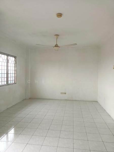 Pangsapuri untuk Dijual di Sri Camellia - Christina Ho - Living Room - PropertyGuru.com.my