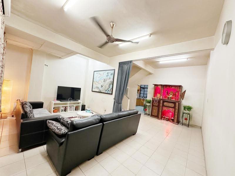 Rumah Teres 2-Tingkat untuk Dijual di Ulu Tiram (Johor) - Grace Low - Living Room - PropertyGuru.com.my