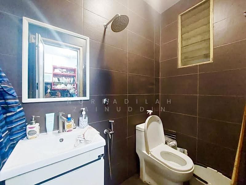 Cluster House for Sale in Puncak Alam (Selangor) - NORFADILAH ZAINUDDIN - Bathroom - PropertyGuru.com.my