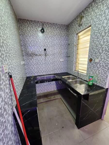 Townhouse for Rent in Taman Villa Senja (Rawang) - YOUGESWARAN RAMADAS - Kitchen - PropertyGuru.com.my