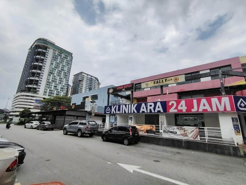 Shop for Sale in Bandar Putra Permai (Seri Kembangan) - HL Lau - Exterior - PropertyGuru.com.my