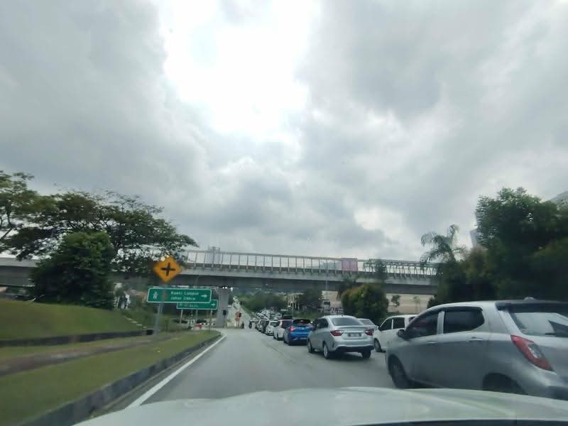 Shop for Sale in Bandar Putra Permai (Seri Kembangan) - HL Lau - PropertyGuru.com.my
