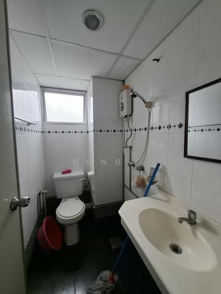 Condominium for Sale at U Garden Resort Condominium - Hong . - Bathroom - PropertyGuru.com.my