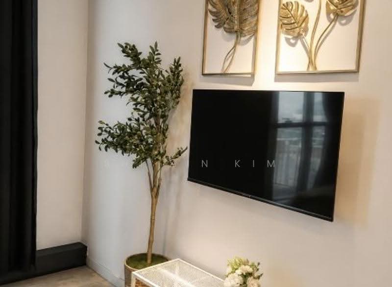 Service Residence for Rent at M City - Shi Xin Kim - Living Room - PropertyGuru.com.my