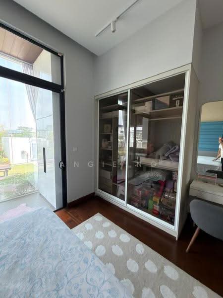 Bungalow House for Sale in Sungai Buloh (Selangor) - Angie Ng - Bedroom - PropertyGuru.com.my
