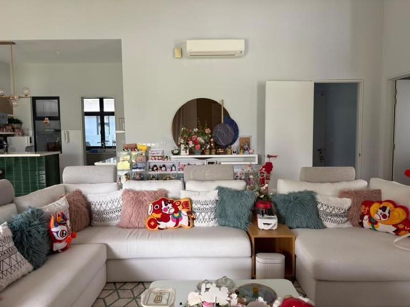 Bungalow House for Sale in Sungai Buloh (Selangor) - Angie Ng - Living Room - PropertyGuru.com.my
