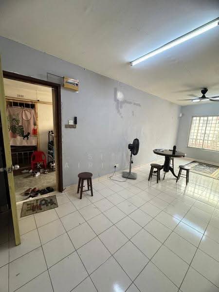 Apartment for Sale at Latan Biru - SITI KHAIRIYAH JAAFAR - Living Room - PropertyGuru.com.my