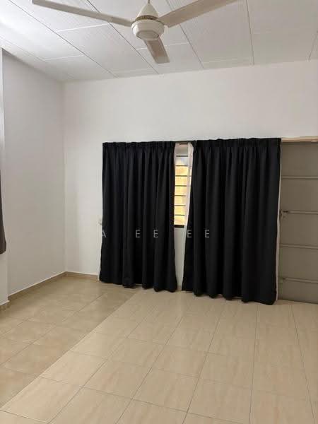Semi-Detached House for Rent in Tanjung Tokong (Penang) - A Ee Ee - Interior - PropertyGuru.com.my