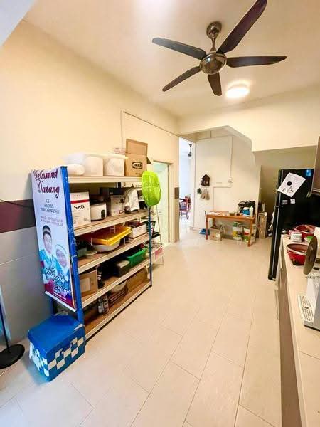 2-storey Terraced House for Sale in Bandar Baru Bangi (Selangor) - Mohd Aizat Saiful Bahri - Kitchen - PropertyGuru.com.my