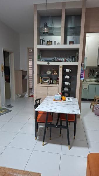 Service Residence for Sale at Sky Oasis Residence (Pangsapuri Oasis 1) - Mandy Goh Siew Li - Dining Room - PropertyGuru.com.my