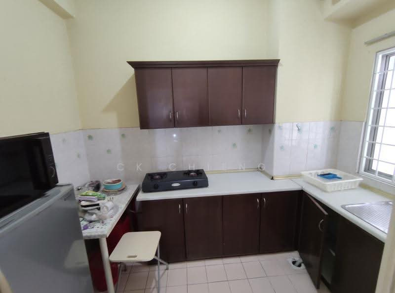 Kondominium untuk Disewa di Ridzuan Condominium - CK Chieng - Kitchen - PropertyGuru.com.my