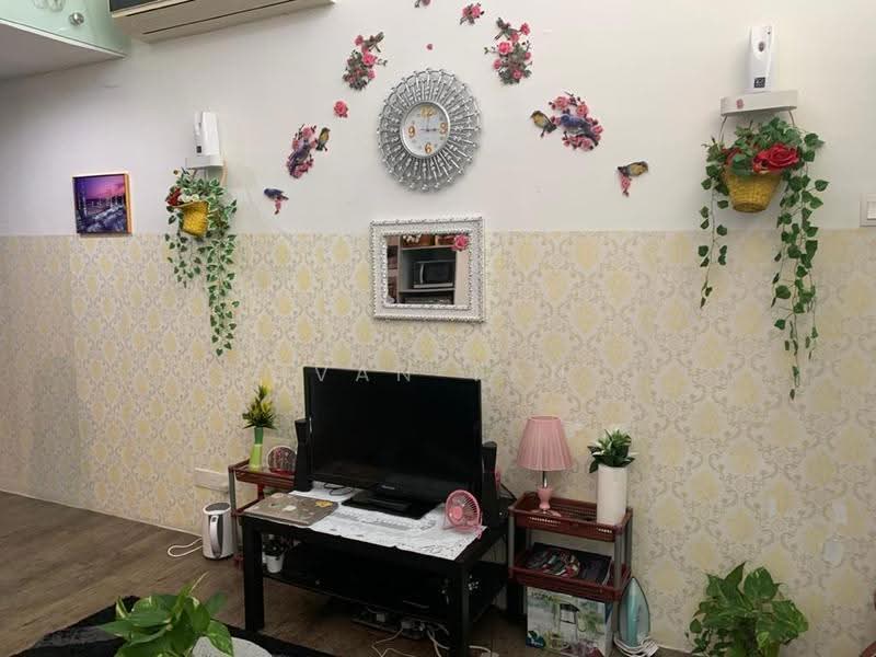 Kediaman Servis untuk Dijual di The Place @ Cyberjaya (Service Residence) - Ivan Tan - Living Room - PropertyGuru.com.my