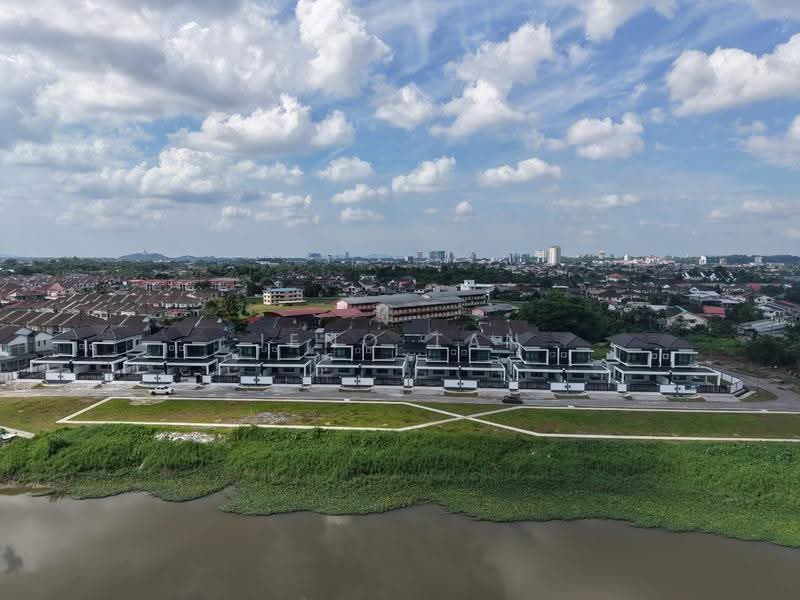 Semi-Detached House for Sale in Kuching (Sarawak) - Jeno Tan - Exterior - PropertyGuru.com.my