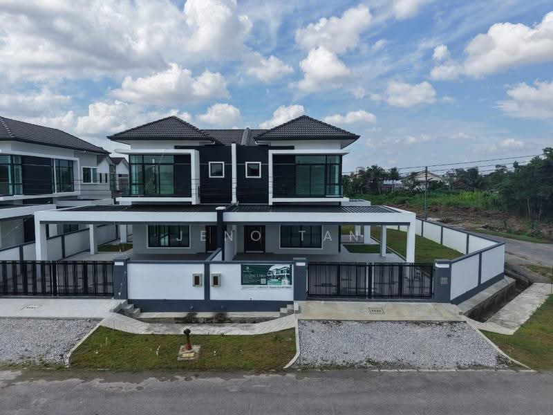 Semi-Detached House for Sale in Kuching (Sarawak) - Jeno Tan - Exterior - PropertyGuru.com.my