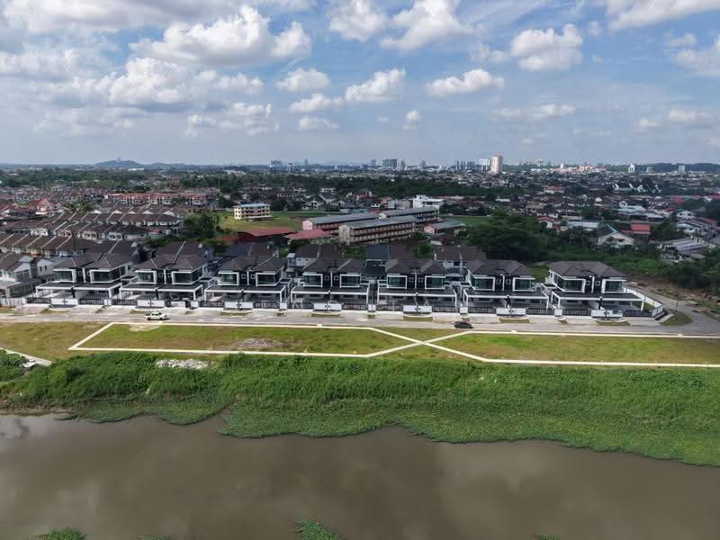 Semi-Detached House for Sale in Kuching (Sarawak) - Jeno Tan - Exterior - PropertyGuru.com.my