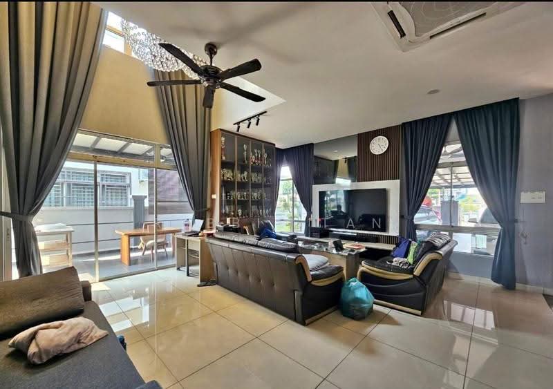 Semi-Detached House for Sale in Taman Nusa Bestari (Iskandar Puteri (Nusajaya)) - Robbie Tan - Living Room - PropertyGuru.com.my