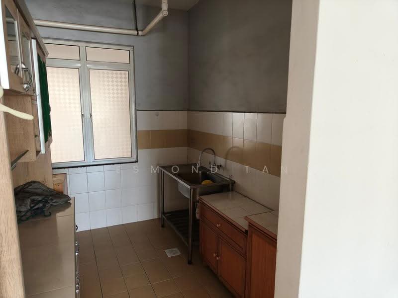 Condominium for Sale at D'Piazza - Desmond Tan - Kitchen - PropertyGuru.com.my
