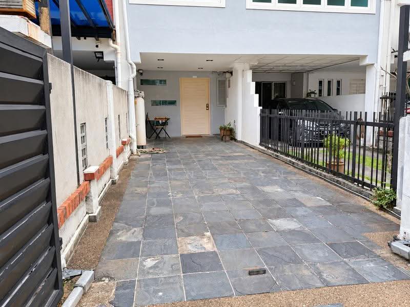 Townhouse for Rent in Desa Sri Hartamas (Sri Hartamas) - Jeanne Tan - Exterior - PropertyGuru.com.my