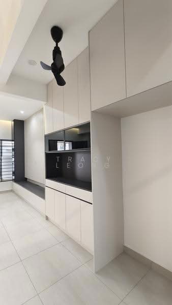 3-storey Terraced House for Sale in Taman Sri Manja (Petaling Jaya) - Tracy Leong - Living Room - PropertyGuru.com.my