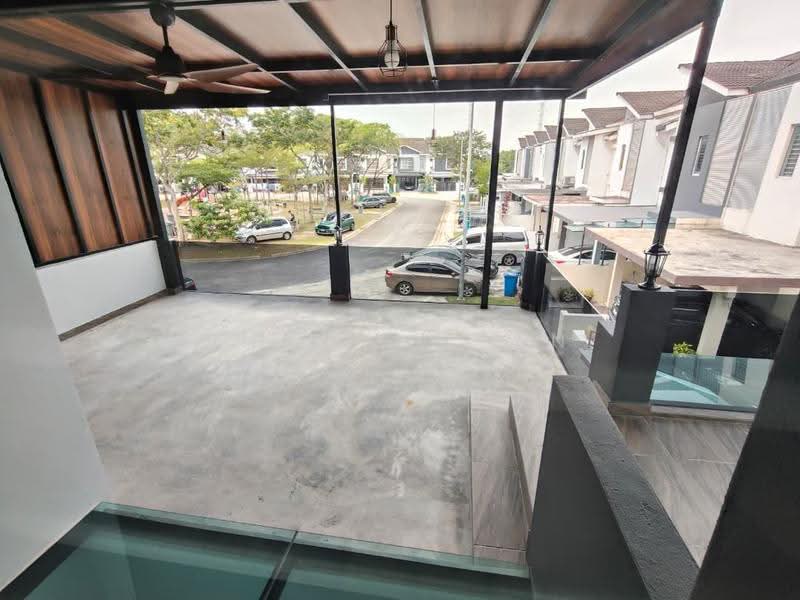 Rumah Teres 2-Tingkat untuk Dijual di Alam Impian (Shah Alam) - Shirley Tan - Balcony - PropertyGuru.com.my