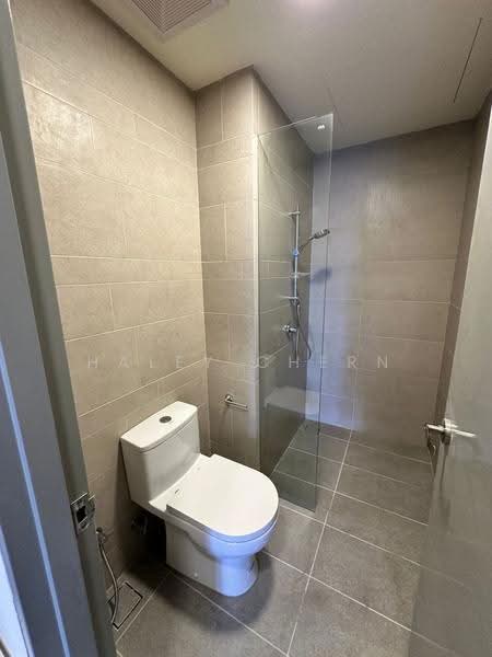 Service Residence for Rent at 8th & Stellar - Haley Chern - Bathroom - PropertyGuru.com.my
