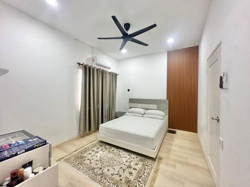 2-storey Terraced House for Sale in TAMAN PUCHONG UTAMA (Puchong) - Alif Saad - Bedroom - PropertyGuru.com.my