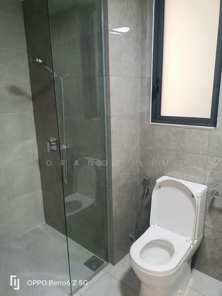 Pangsapuri untuk Disewa di Sfera - Orange Lim - Bathroom - PropertyGuru.com.my