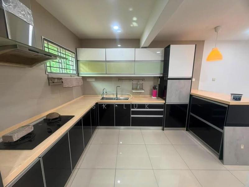 Rumah Teres 2-Tingkat untuk Dijual di Kota Emerald (Rawang) - SK Luk - Kitchen - PropertyGuru.com.my