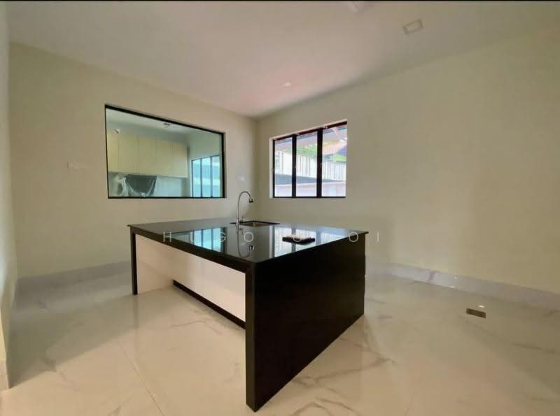 Bungalow House for Sale in Country Heights (Kajang) - Hugo Gooi - Kitchen - PropertyGuru.com.my